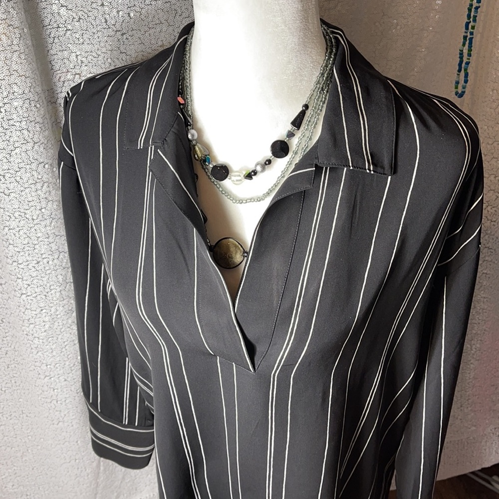 Ann Taylor - Picture 10 of 11